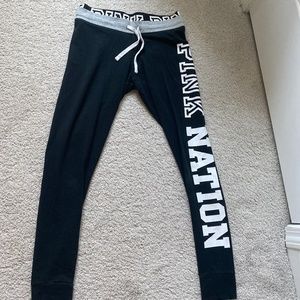 Leggings/ yoga pants